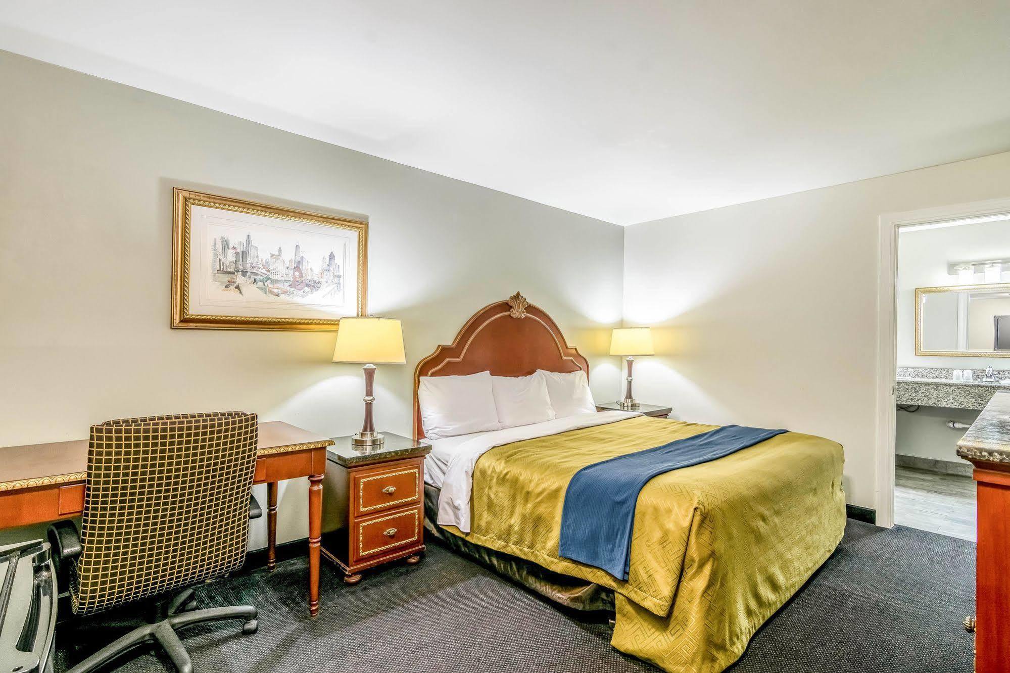 Rodeway Inn Portage Bagian luar foto